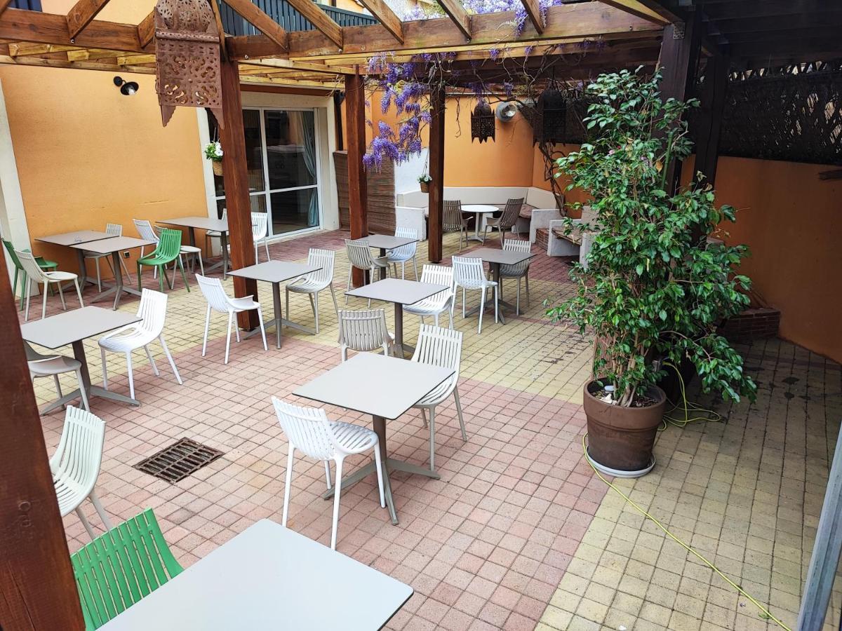 Logis Hotel De La Clape Narbonne-Plage Exterior foto