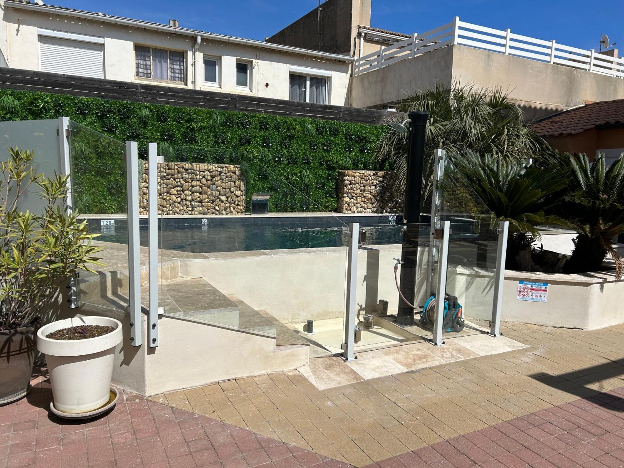 Logis Hotel De La Clape Narbonne-Plage Exterior foto