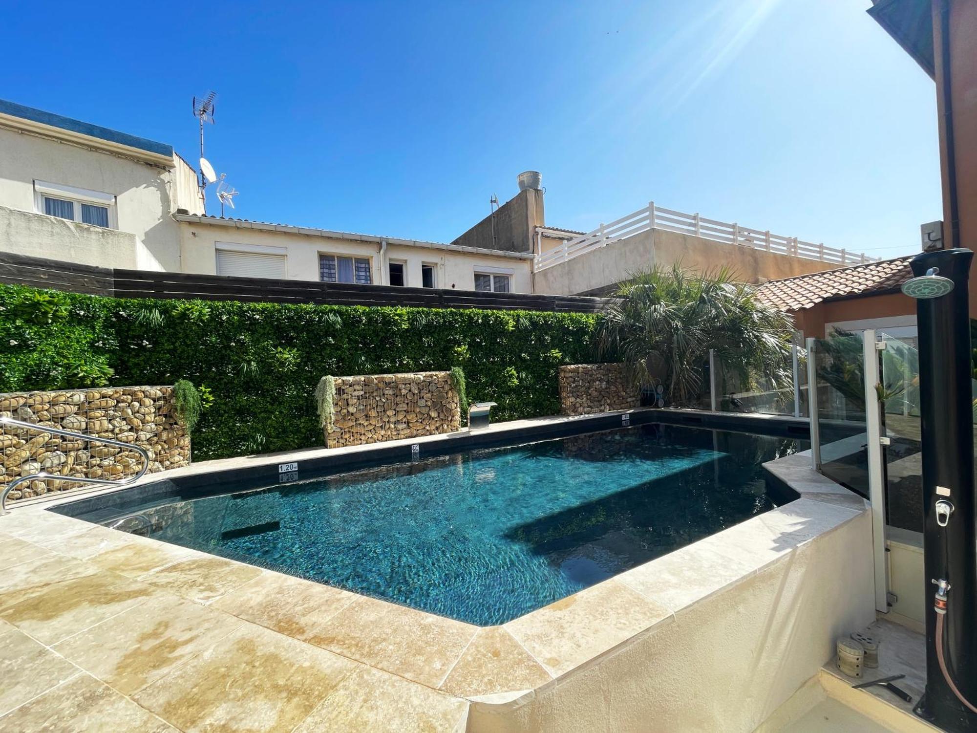 Logis Hotel De La Clape Narbonne-Plage Exterior foto