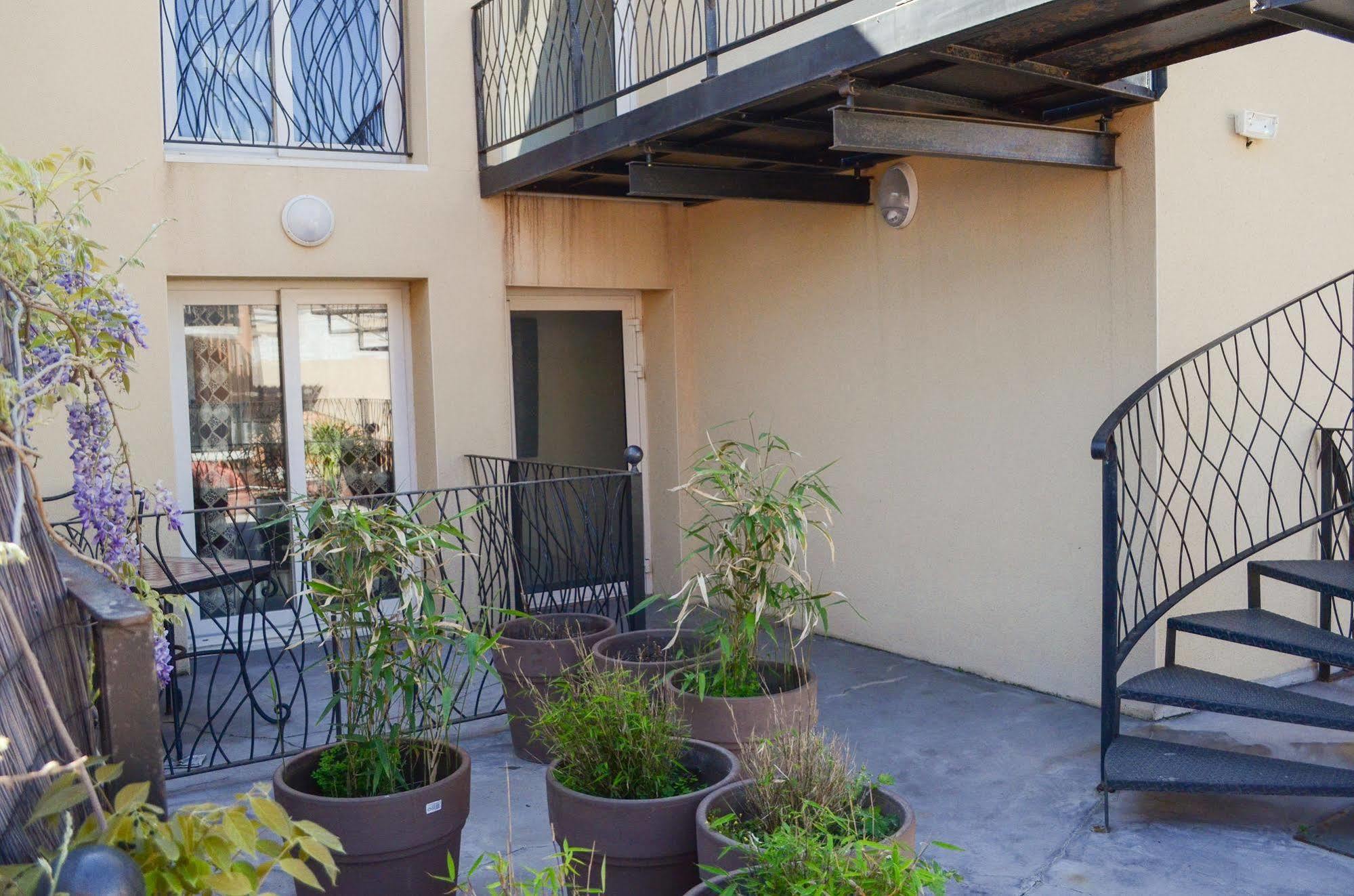Logis Hotel De La Clape Narbonne-Plage Exterior foto